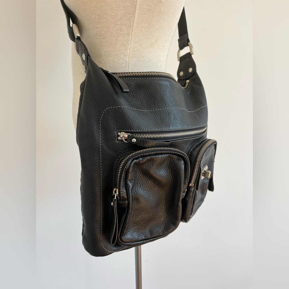 NWOT Danier Black Leather Crossbody Bag for Men Travel Bag Satchel - Picture 4 of 12